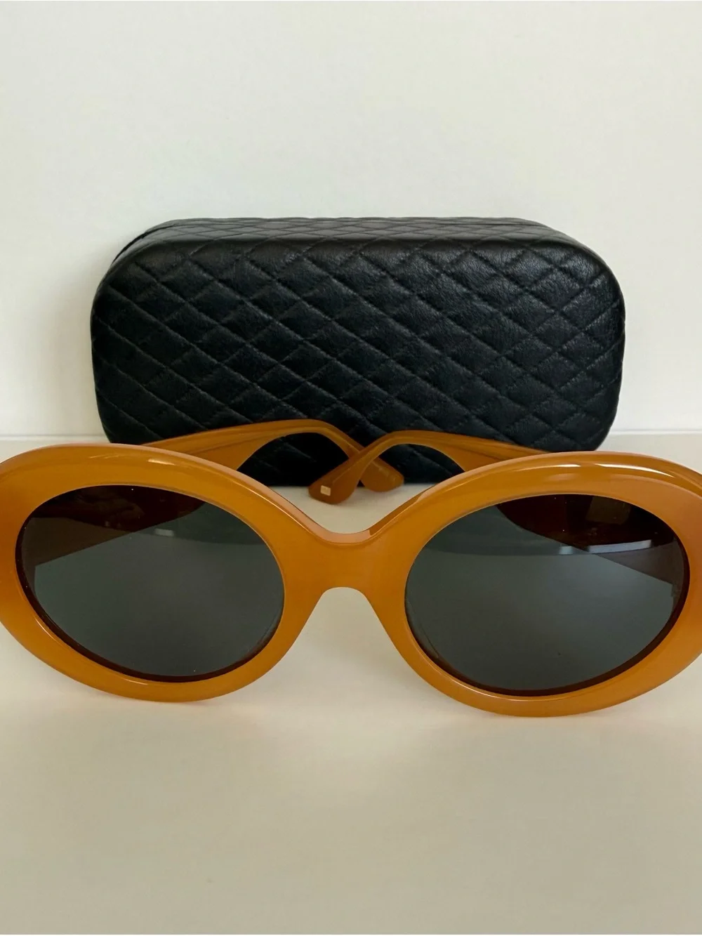 NEW!!! MO oval women sunglasses European brand Retail 350$